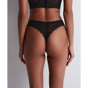 Rosessence Black