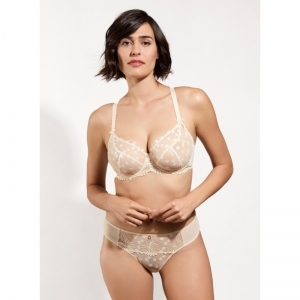 Tess Cream