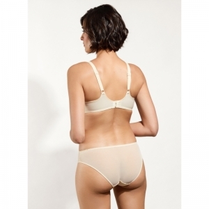 Tess Cream