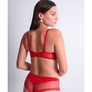 Sheer emotion Diva red